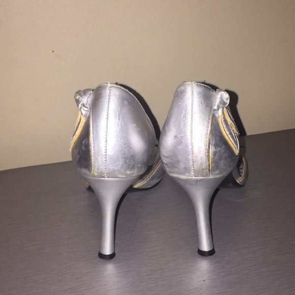 BCBG Paris Silver Leather Pumps - Picture 3 of 5